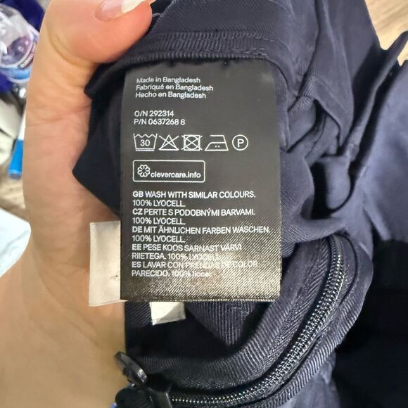 H&M Women’s 8 Navy Blue 100% Lyocell Skirt - Picture 5 of 5